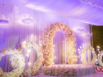 Công Nghệ Cưới - Trang trí nhà hàng tiệc cưới với hoa lụa